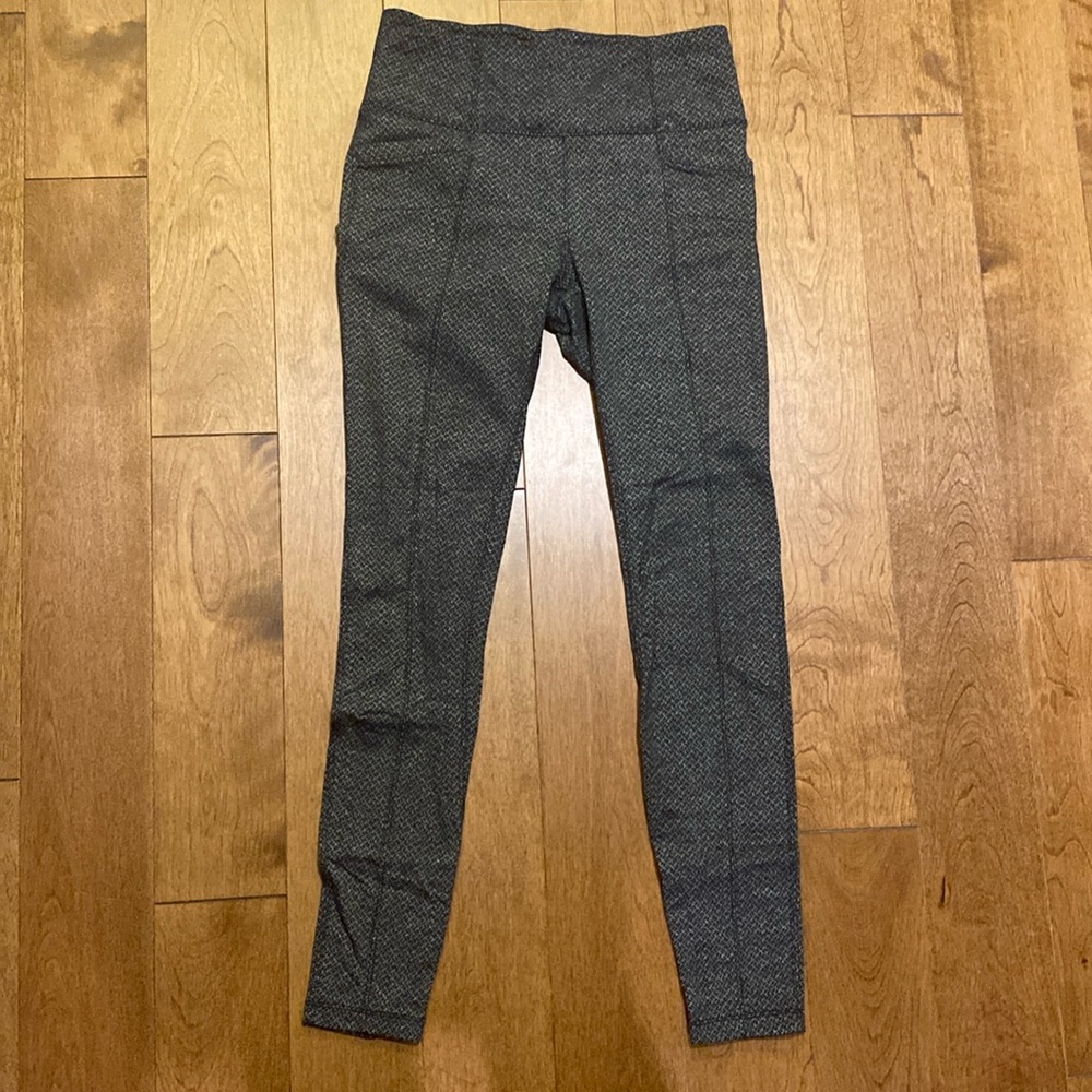 Athleta leggings gray houndstooth like new